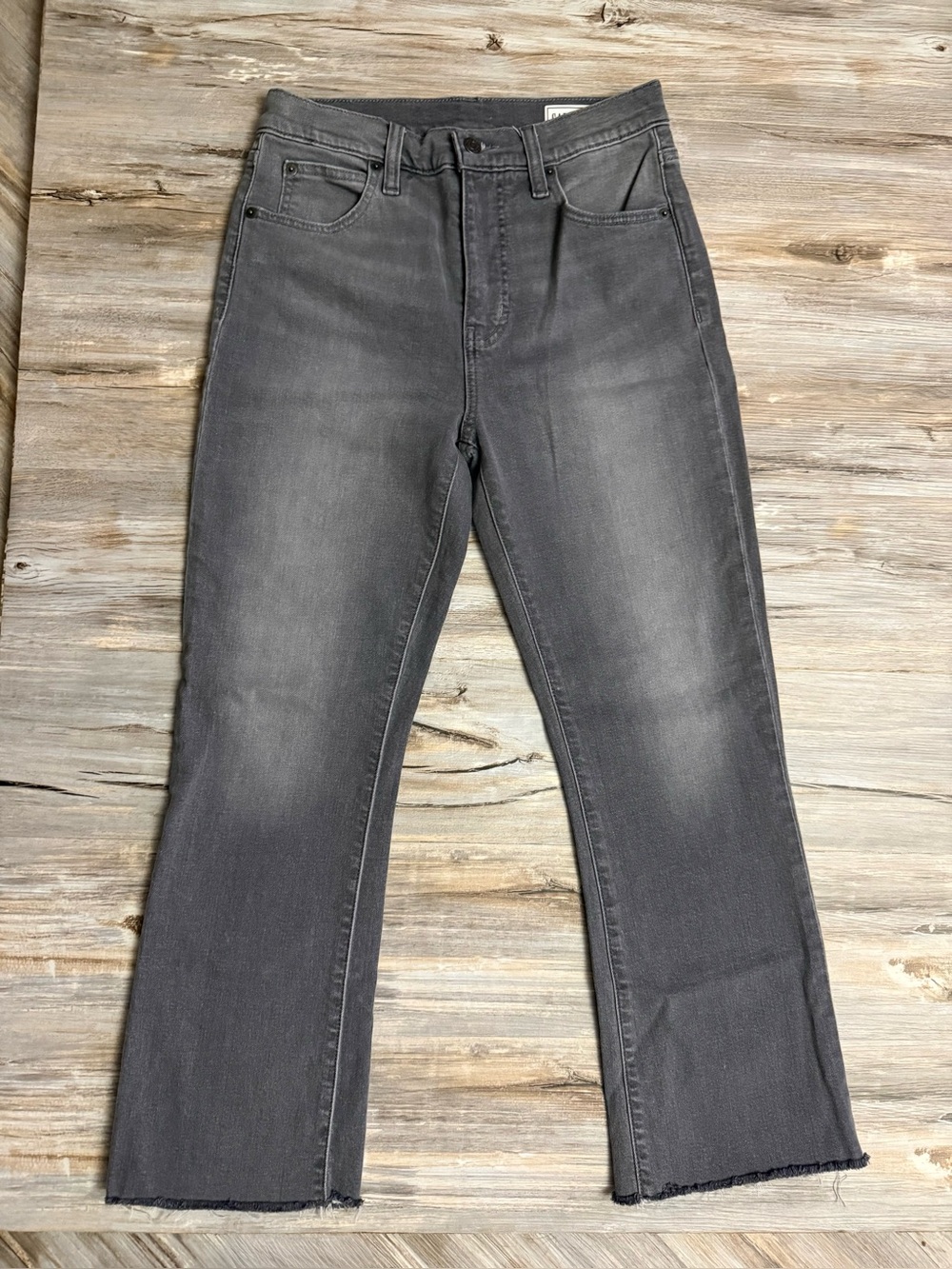 GAP Jeans Women’s 27/4R Gray Kick Fit High Rise Raw Hem Ankle Crop Flare